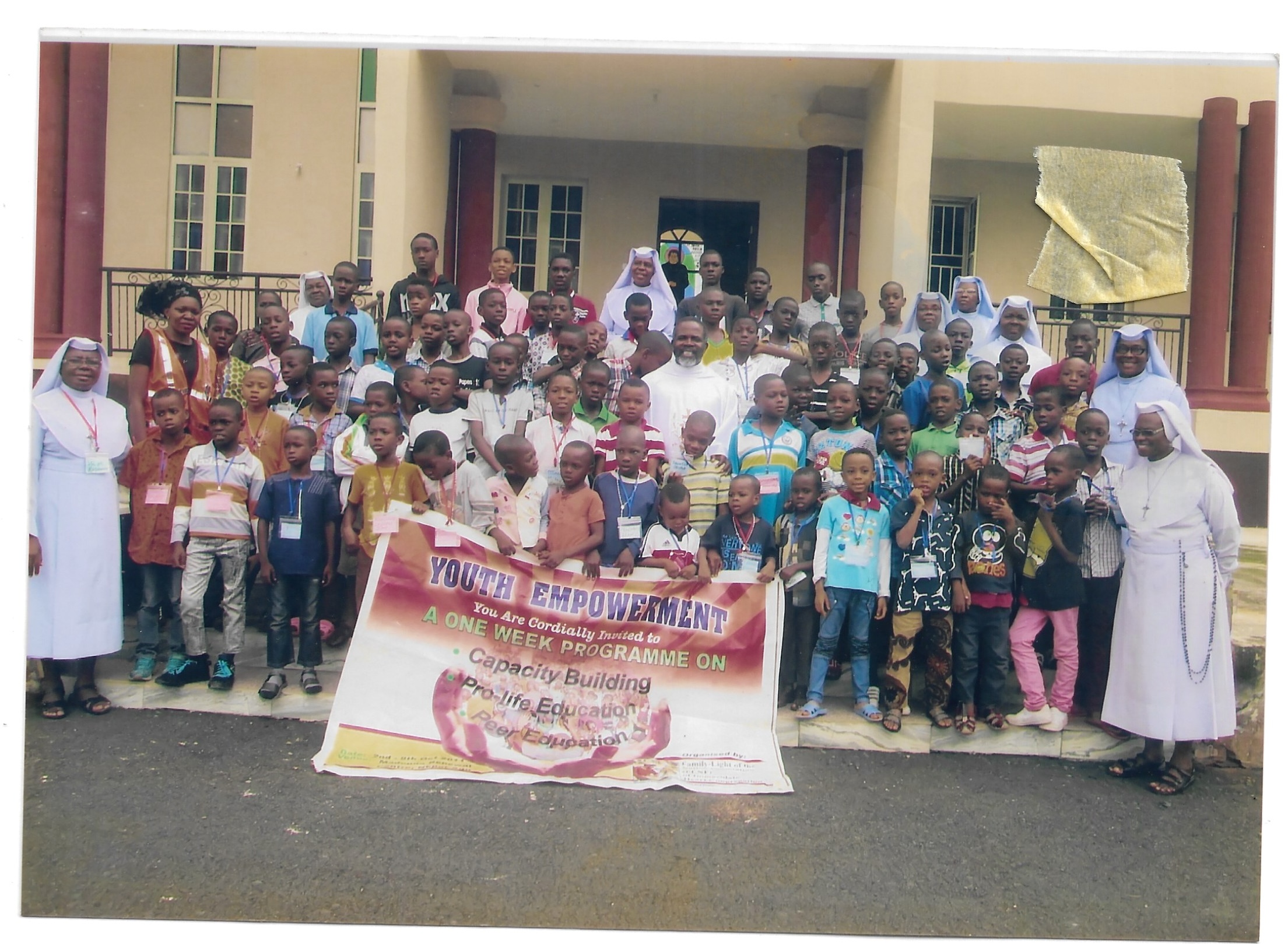 visit of the parish priest during youth empowerment  programme atamaobia 2018