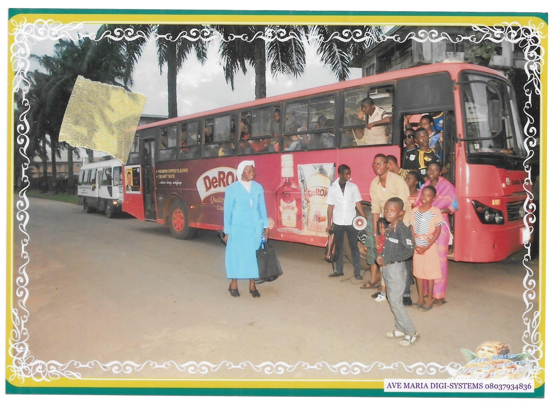 Excortion trip to young persons on excursion
